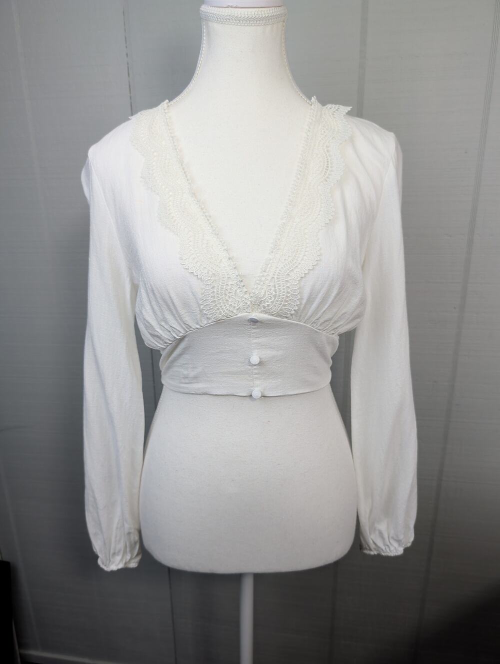 Zara Womens Crop Top Blouse Lace White XS Smocked Waist Long Sleeve Deep V-Neck